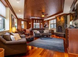 Grand Luxury Loft right Downtown