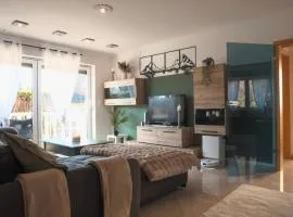 Familienwohnung mit Whirlpool Badewanne und Balkon