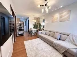 2BR Cozy Condo Near SM Marikina & Ayala Feliz