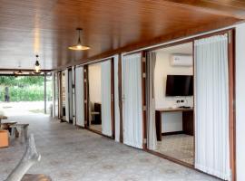 โคกหนองนาโฮมสเตย์&พูลวิลล่า, boende med sj&auml;lvhush&aring;ll i Hua Hin