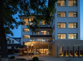 NEST HOUSE, hotel i Linyi