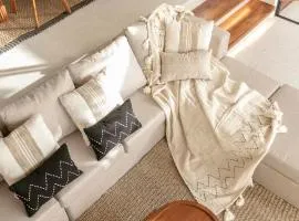 Casa Amani 3BR Mediterranean w Pool Near Seminyak