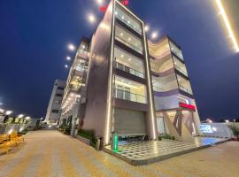 Parth King Resort, hotel em Tarapith