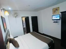 Vella marina Group of Hotel upper city heart # Free Parking-cricket stadium 10 km-Mcleodganj 2 km- Bhagsunag 4