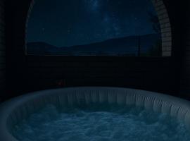 Hotel Flamora، فندق في Francisco Zarco