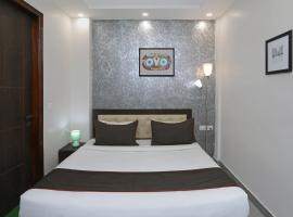 Super Hotel O The Signature Inn, khách sạn ở Indirapuram