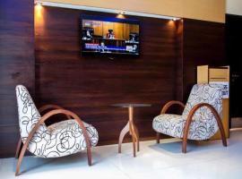 Li Tour International Hotel, hotel i nærheden af Murtala Muhammed Internationale Lufthavn - LOS, Ikeja