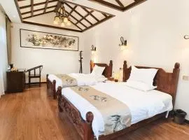 Lijiang Yunshang Sanduo Inn