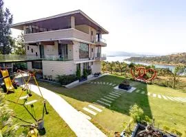 Waterfront Villa 5bhk in Pawna lake Lonavala