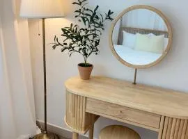 Gumi Station 4min, Geumri-dan-gil, Gumi Rorostay