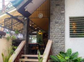 Lualhati, ξενοδοχείο σε Baguio