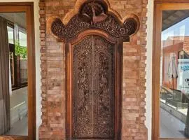 Legon private pool villa 5minutes from the beach