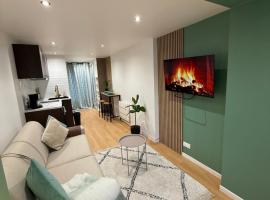 Studio Bagneux Bourg la Reine, hotel in Bagneux