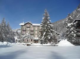 Albergo Monte Cervino, hotel with parking in Champoluc