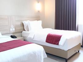 Sunflower Hotel Syariah near Juanda Airport, hotel i Dares