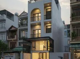 Lucas Boutique Home Hue