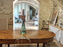 "Il Pollaio" guests house, hotel em Panicale