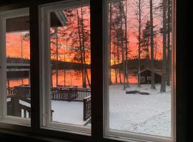 Uniikki lomapaikka, hotel in Jämsä