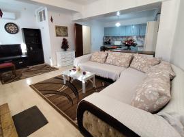 Ευρύχωρο και άνετο διαμέρισμα στην Ιτέα Joanna's Apartment, hotel in Kírra