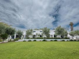 Karoo Retreat- Self Catering Villas and Guest House, ξενοδοχείο σε Oudtshoorn
