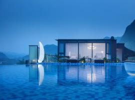 Pandora's Hilltop House Resort, Hotel in Zhangjiajie