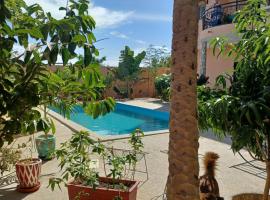 Gite de la savane, hotel in Sindia