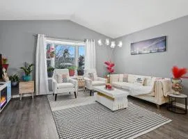 Pet Friendly Lansing Home - Private Gym - Near MSU