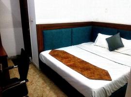 Hotel Golden Time, hotel i Karnal