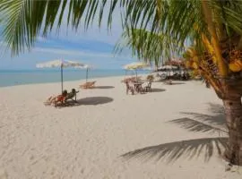 By the sea Beach Front, Seaview And Pool side