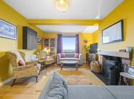 Beinn View 3 Bedroom House - Sea View - Ardersier