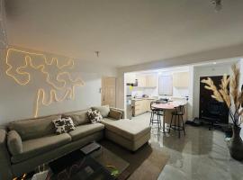 Condo at the vineyards, Hotel in Kingston