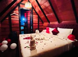 Emarald wild west Resorts, hotelli kohteessa Jāmb