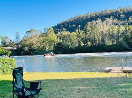 River View Cottage at lower MacDonald NSW 2775, Hotel in Wisemans Ferry