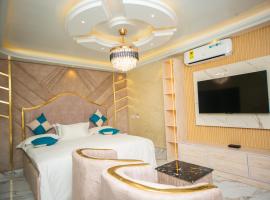 De Awon's Luxury Hotel, hotel v destinaci Kasoa