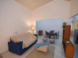 Rün Lirak, Lovely Home