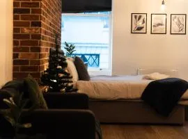 Chic Brighton Studio