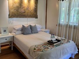 Caba&ntilde;a con linda vista en Oxapampa, casa de campo em Oxapampa