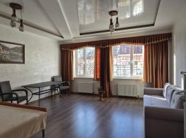 Guest house, hotel em Uman