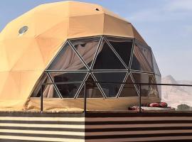 RUM STAR BUBBLE lUXURYCAMP, hotel en Wadi Rum