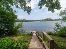 Family Lakefront Adventure House 3BR wFirepit & Scenic