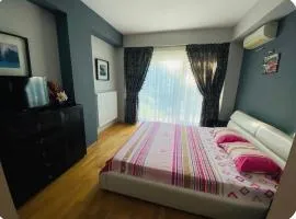 Apartament Modern & Spatios - La 2 minute de Mare
