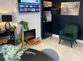 Elegant 2 bedroom Flat in Dartford - Kent, hotel em Dartford