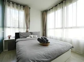 Condo is next to the mall Big swimming pool 2