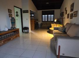 Casa de Praia - Ilha da Crôa - Barra de Sto Antônio, hotel i Barra de Santo Antônio