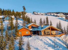 Modern Cabin With Ski In-Out In Hafjell, hotel v destinaci Øyer