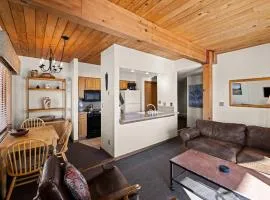 Cozy 1 Bedroom with an expansive view