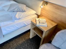 ZAJAZD BIAŁCZAŃSKI Dom Wypoczynkowy Restauracja blisko Stoków Narciarskich, hotel in Białka Tatrzanska