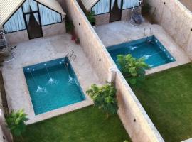 شاليه بديه لونا - luna, hotel v destinaci Jāḩis