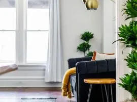 Jungle Nook by Jungle House Near Convention Center OSU & Nationwide Arena Walk to High Street Downtown & Short North 5 800 Reviews Private Parking