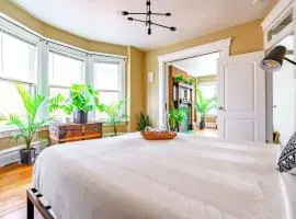 Jungle Book by Jungle House Walkable to High Street Downtown & Short North Near Nationwide Arena OSU & Convention Center Free Parking 5 800 Reviews